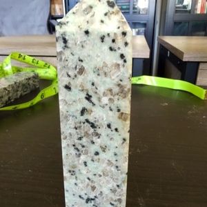 Kiwi Jasper tower